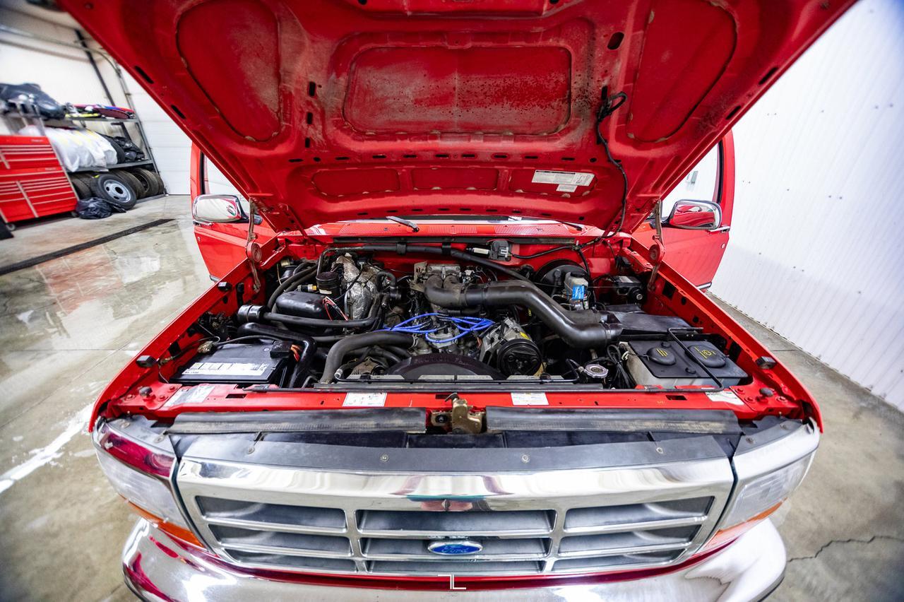 1995 Ford F-350 4x2 Crew Cab XLT Longbox Red Deer AB