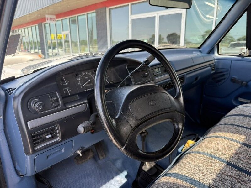 1995 Ford F-350 DRW 4x4 7.5L V8 22k exempt mi's Collinsville OK