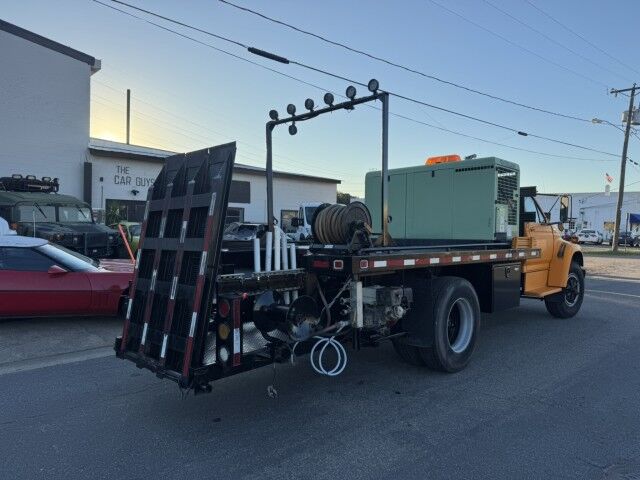 1995 Ford F800 14' Stakebody w Sullair & Pressure Washer