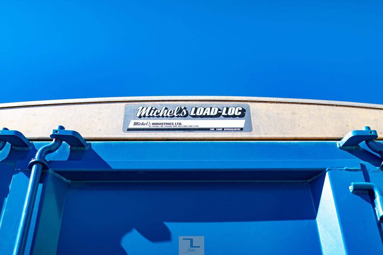 1995 Freightliner Grain Truck Tandem Axle Diesel Manual Red Deer AB