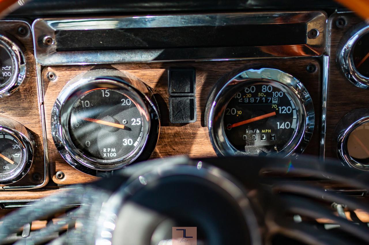 1995 Freightliner Grain Truck Tandem Axle Diesel Manual Red Deer AB