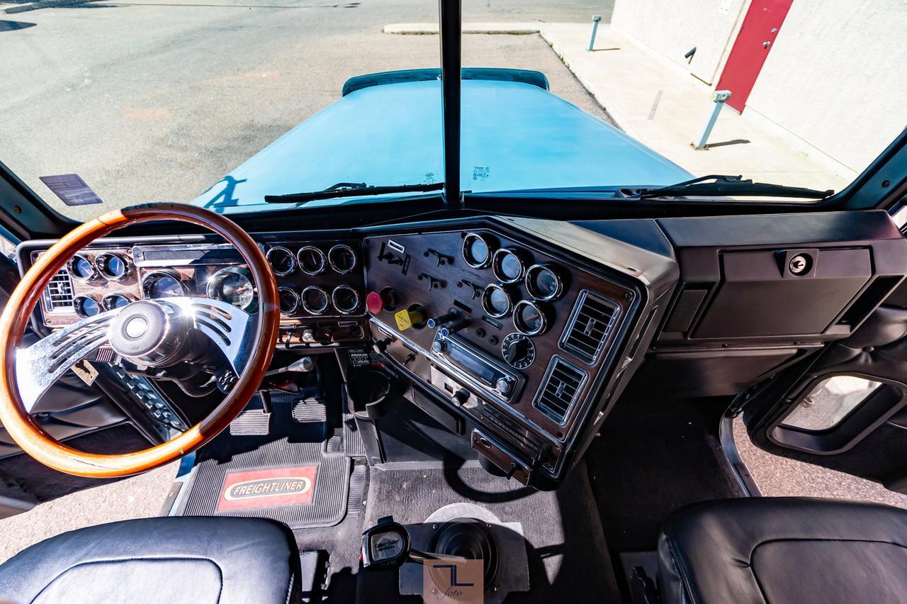 1995 Freightliner Grain Truck Tandem Axle Diesel Manual Red Deer AB