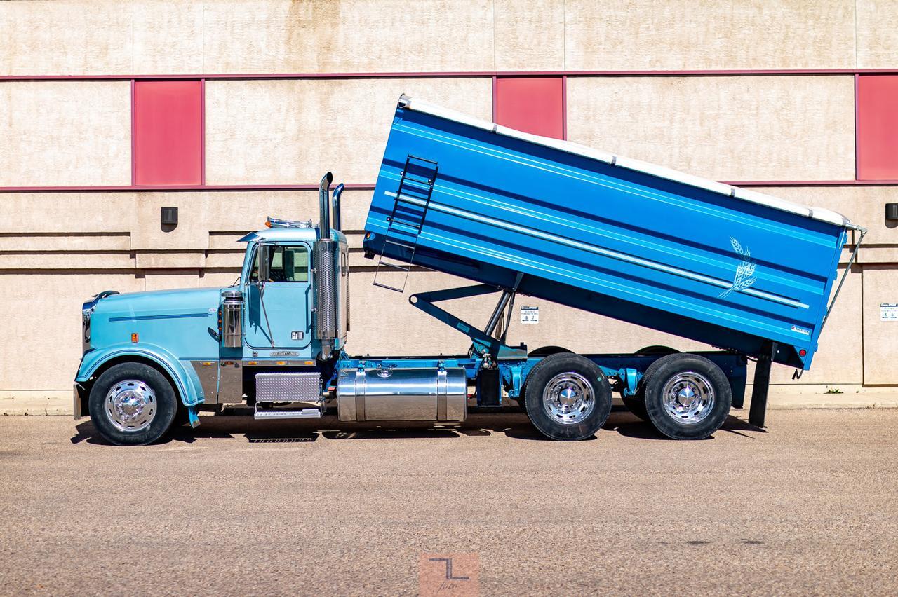 1995 Freightliner Grain Truck Tandem Axle Diesel Manual Red Deer AB