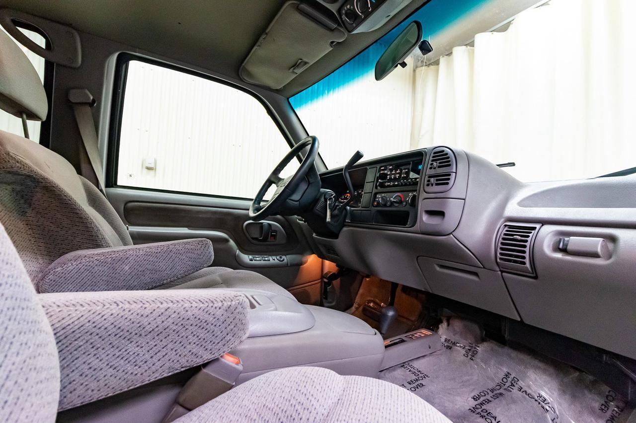 1995 GMC Suburban 4X4 SLE 3rd Row Seating Red Deer AB