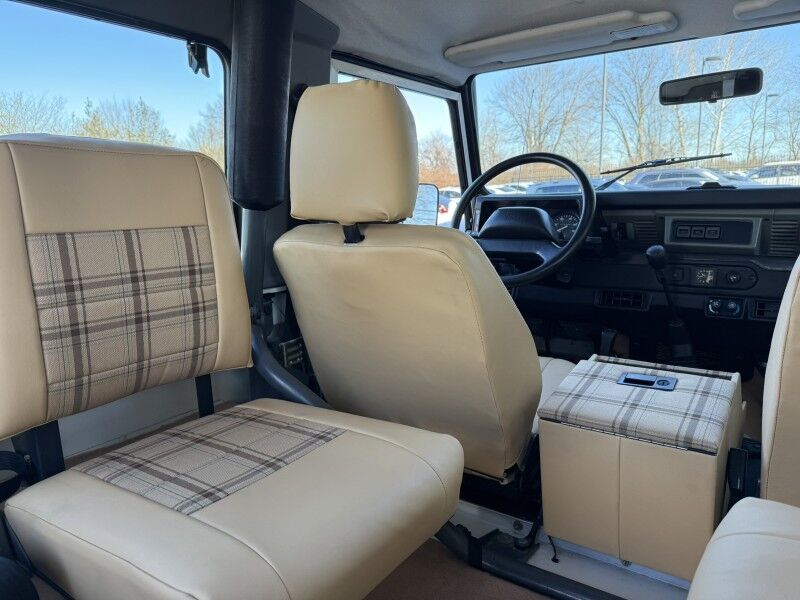 1995 Land Rover Defender 90 NAS Willow Grove PA