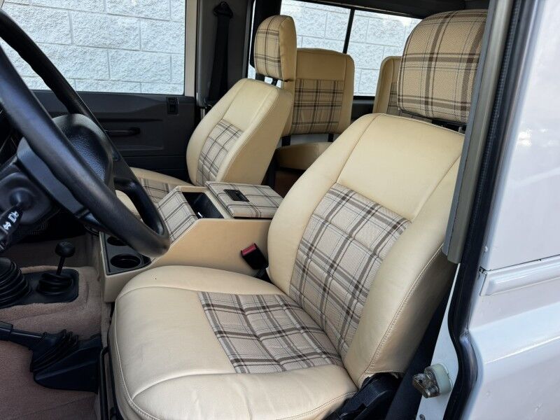 1995 Land Rover Defender 90 NAS Willow Grove PA