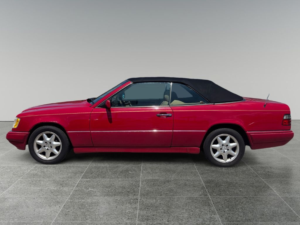 1995 MERCEDES-BENZ E-CLASS E320
