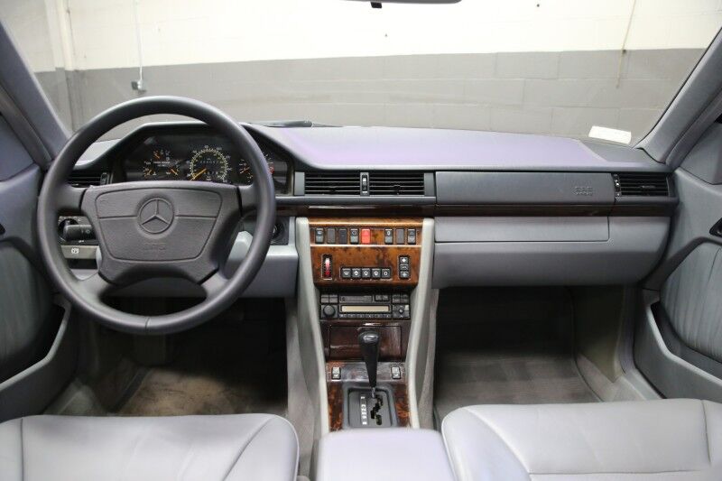 1995 Mercedes-Benz E Class Plainview NY