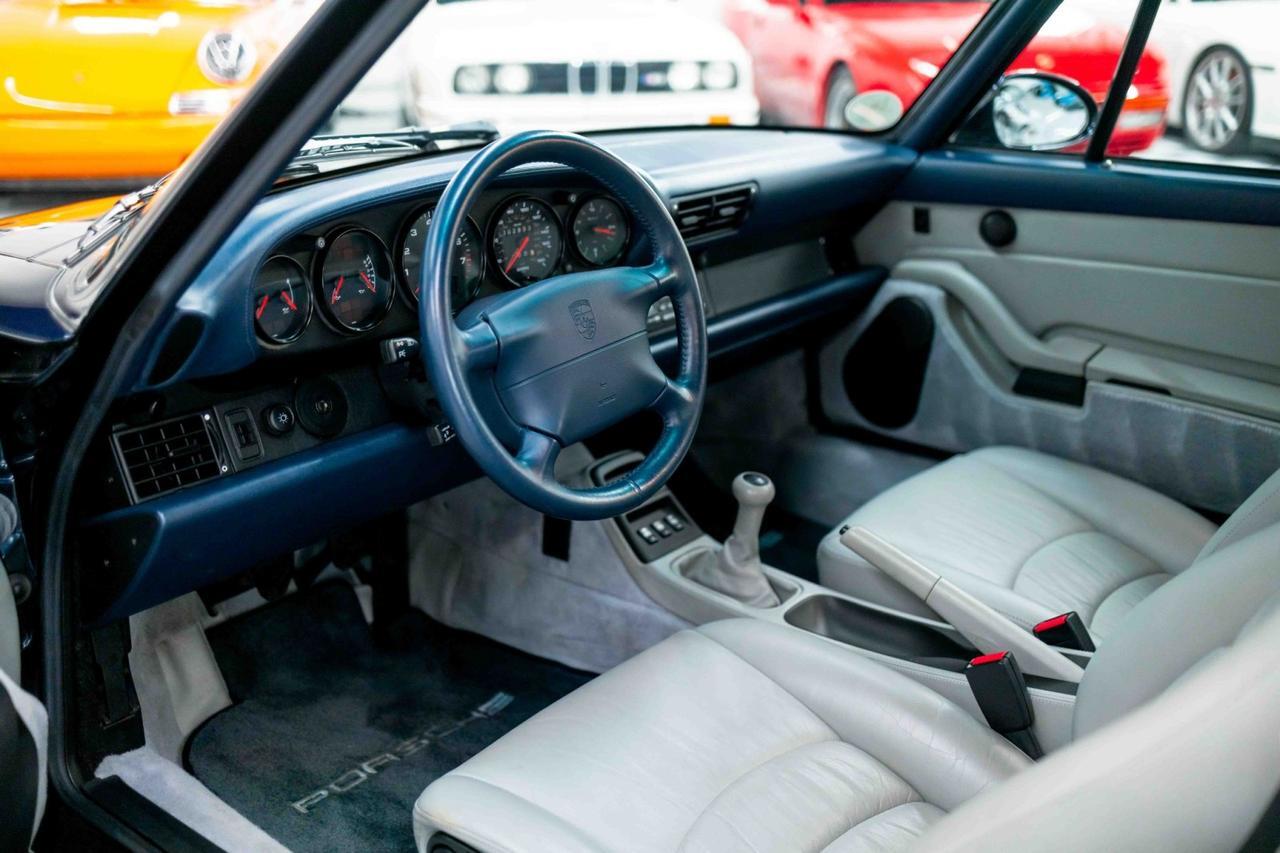 1995 Porsche 911 Carrera