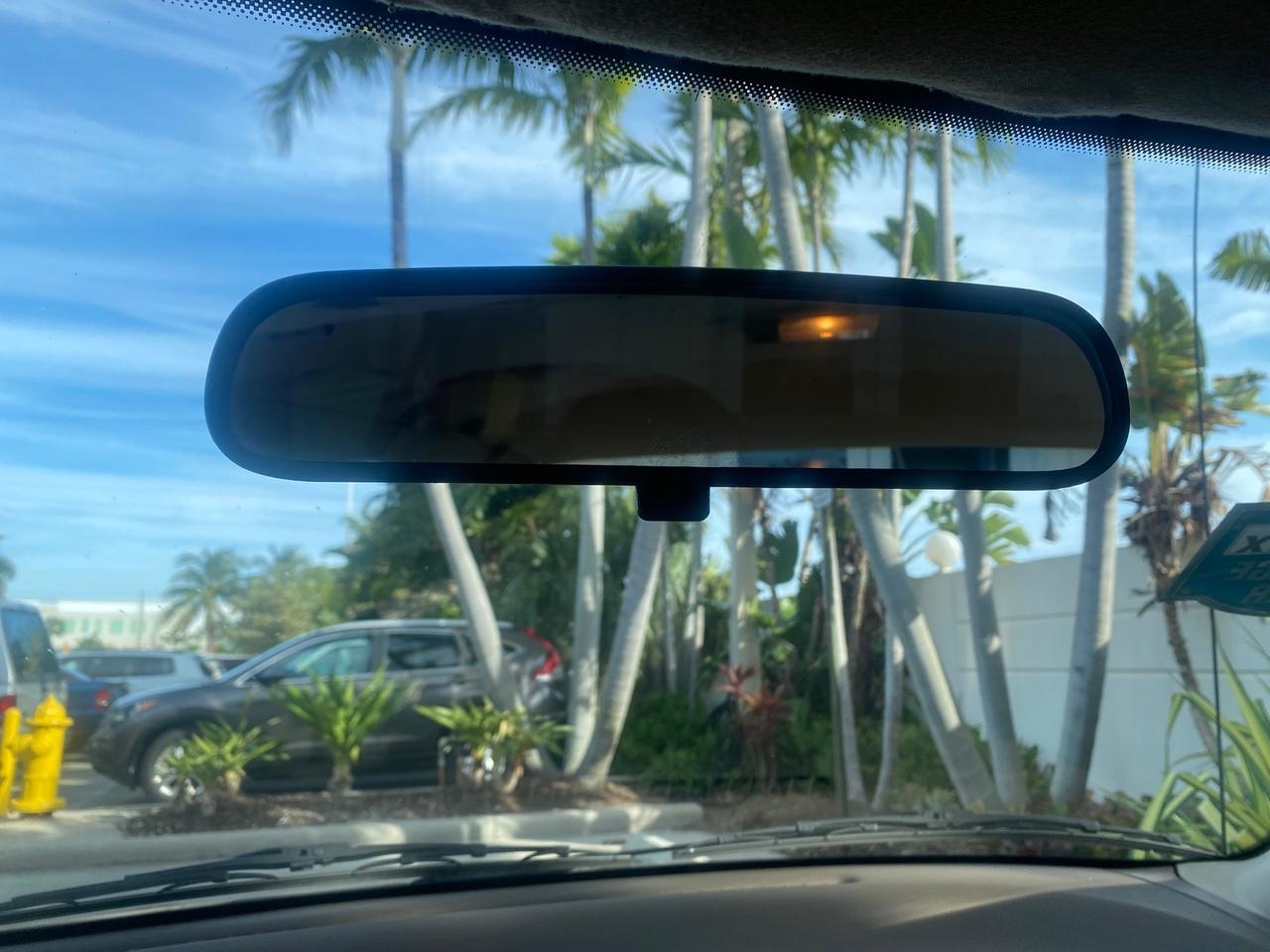 1995 Saturn SL LOW MILES 70,805 Pompano Beach FL