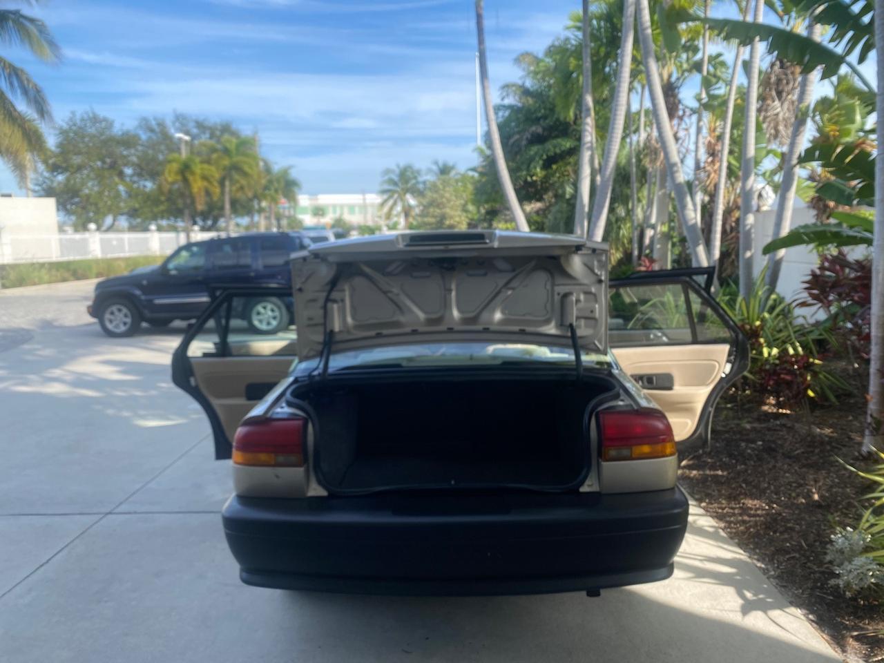 1995 Saturn SL LOW MILES 70,805 Pompano Beach FL