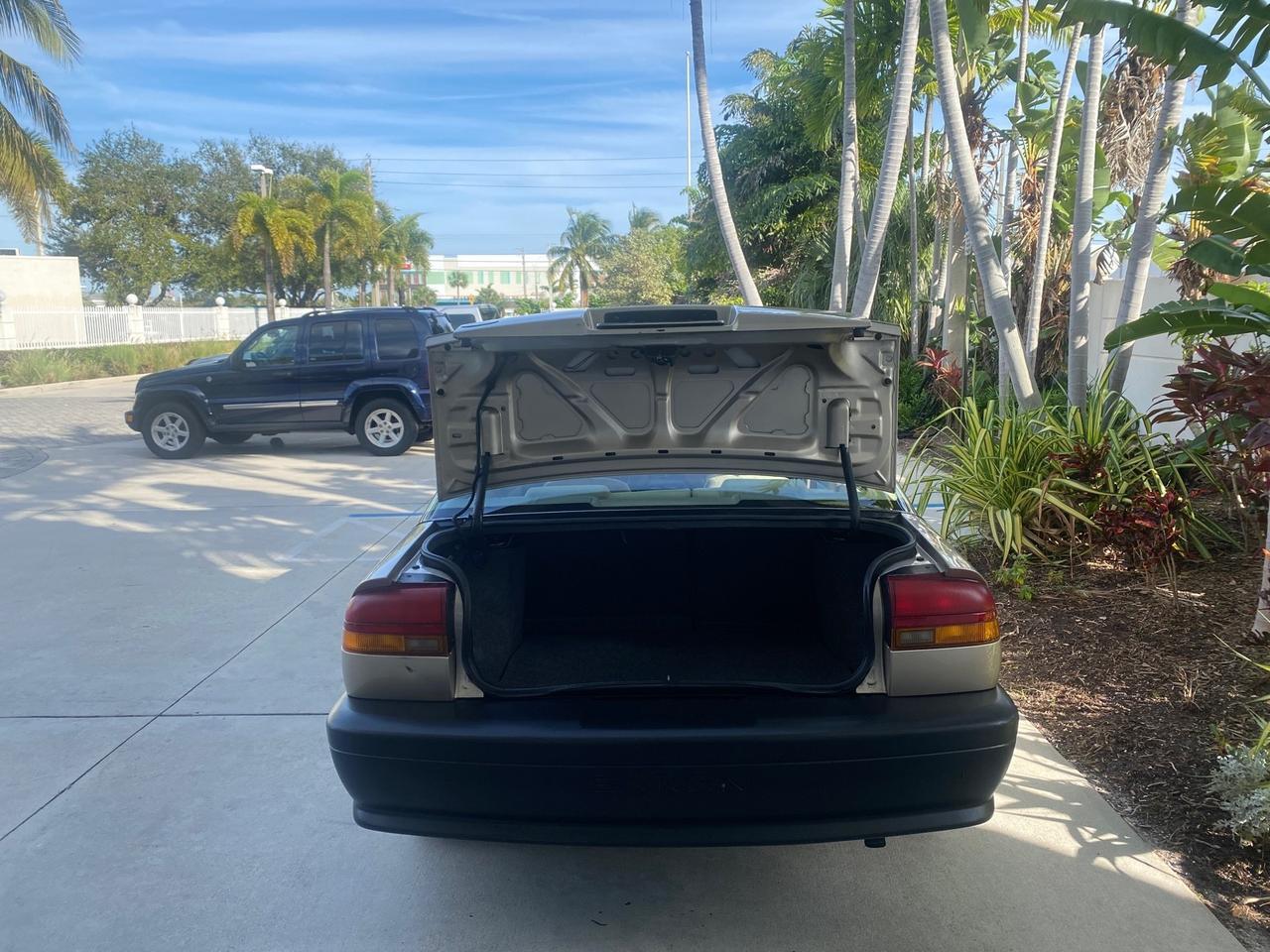 1995 Saturn SL LOW MILES 70,805 Pompano Beach FL