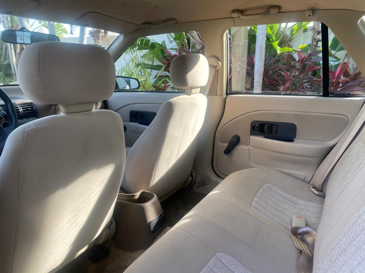 1995 Saturn SL LOW MILES 70,805 Pompano Beach FL