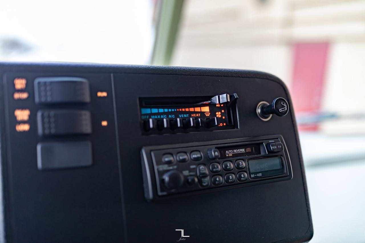 1995 Winnebago Itasca 32 Ft. Motorhome Red Deer AB