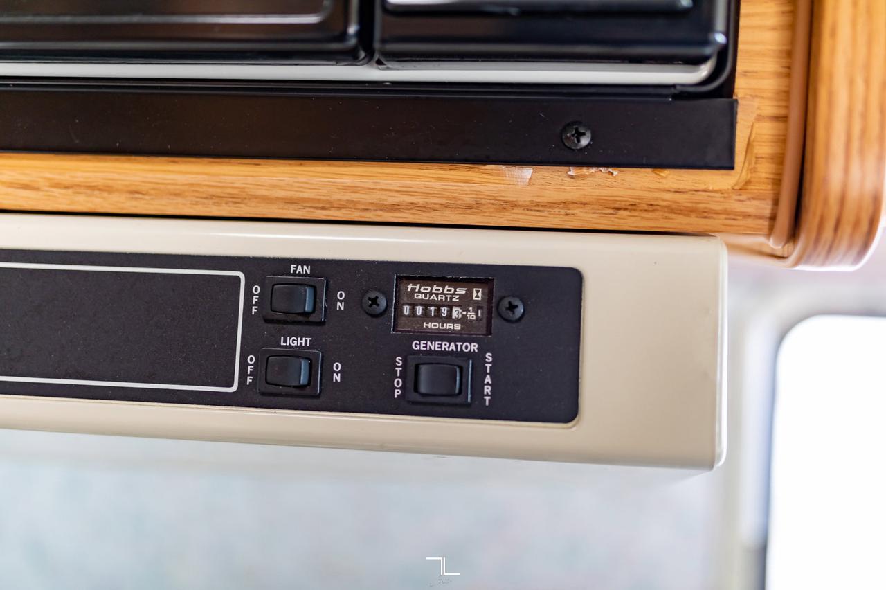 1995 Winnebago Itasca 32 Ft. Motorhome Red Deer AB