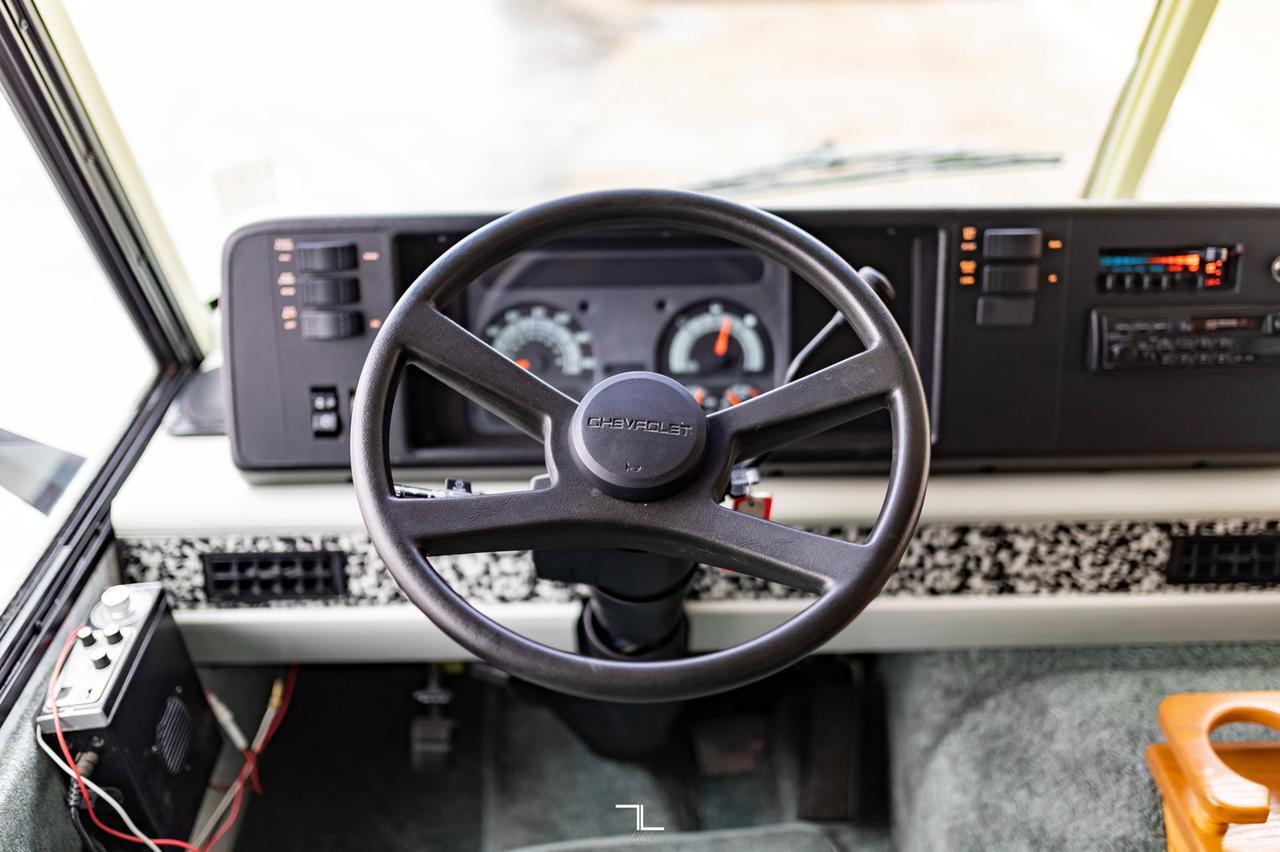 1995 Winnebago Itasca 32 Ft. Motorhome Red Deer AB