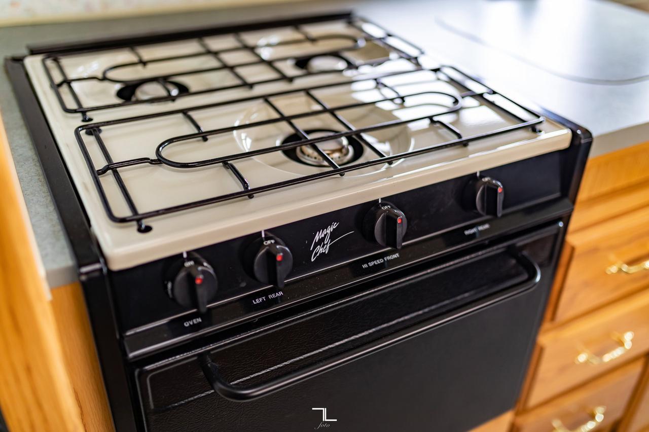 1995 Winnebago Itasca 32 Ft. Motorhome Red Deer AB