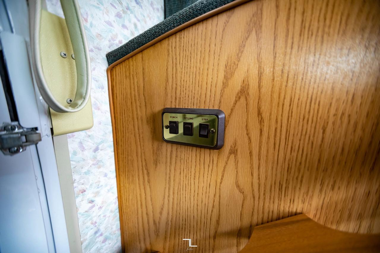 1995 Winnebago Itasca 32 Ft. Motorhome Red Deer AB