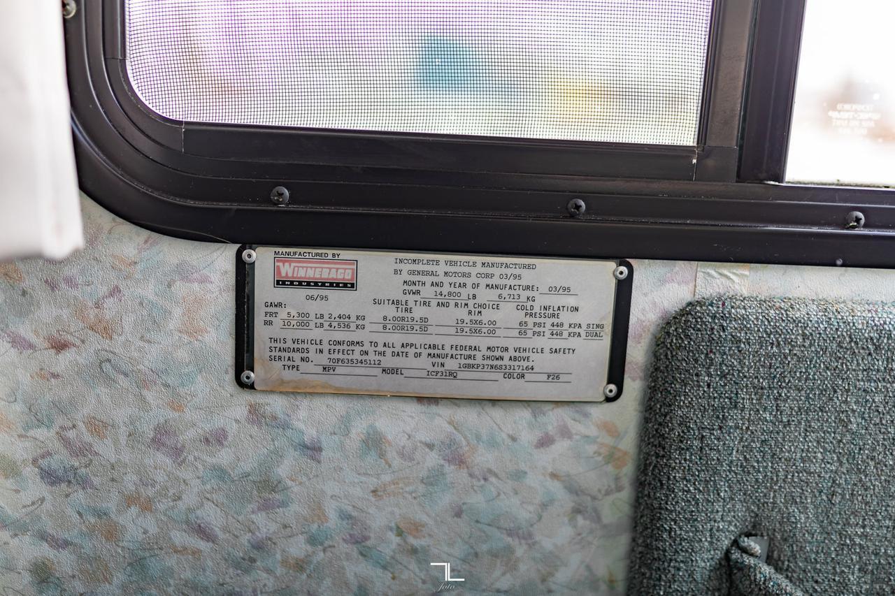 1995 Winnebago Itasca 32 Ft. Motorhome Red Deer AB
