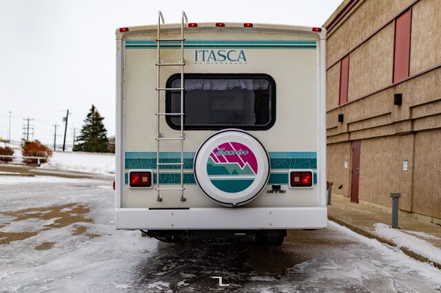 1995 Winnebago Itasca 32 Ft. Motorhome Red Deer AB