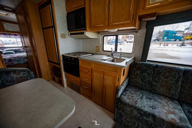 1995 Winnebago Itasca 32 Ft. Motorhome Red Deer AB