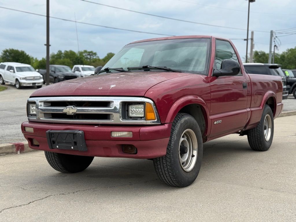 1996 Chevrolet S-10 Base
