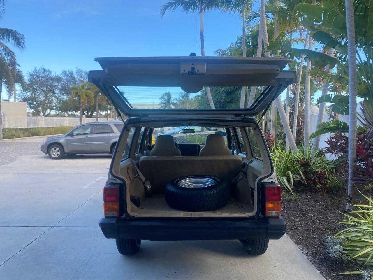 1996 Jeep Cherokee Sport FL LOW MILES 77,388 4WD 4.0 6 CYL Pompano Beach FL