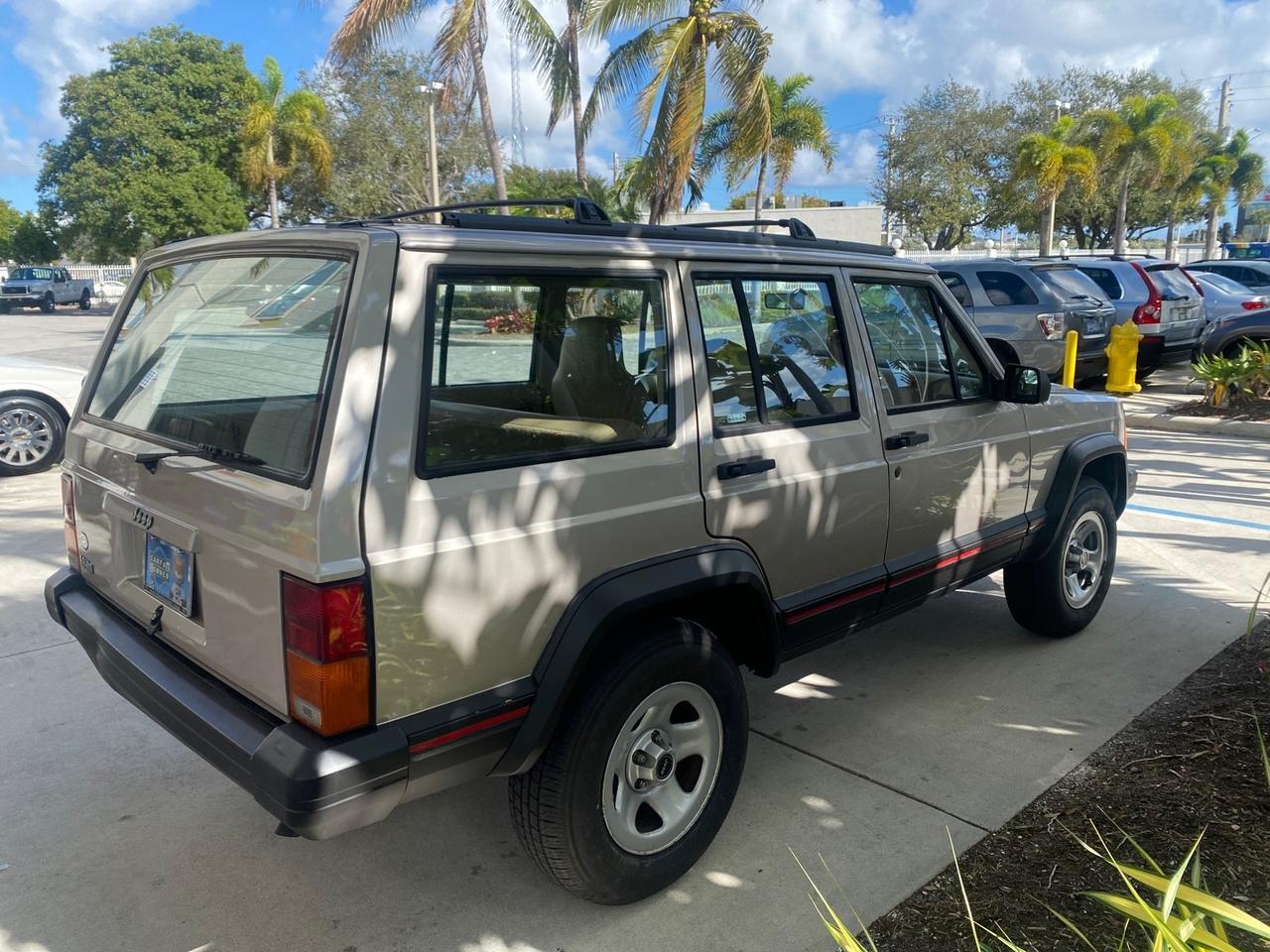 1996 Jeep Cherokee Sport FL LOW MILES 77,388 4WD 4.0 6 CYL Pompano Beach FL