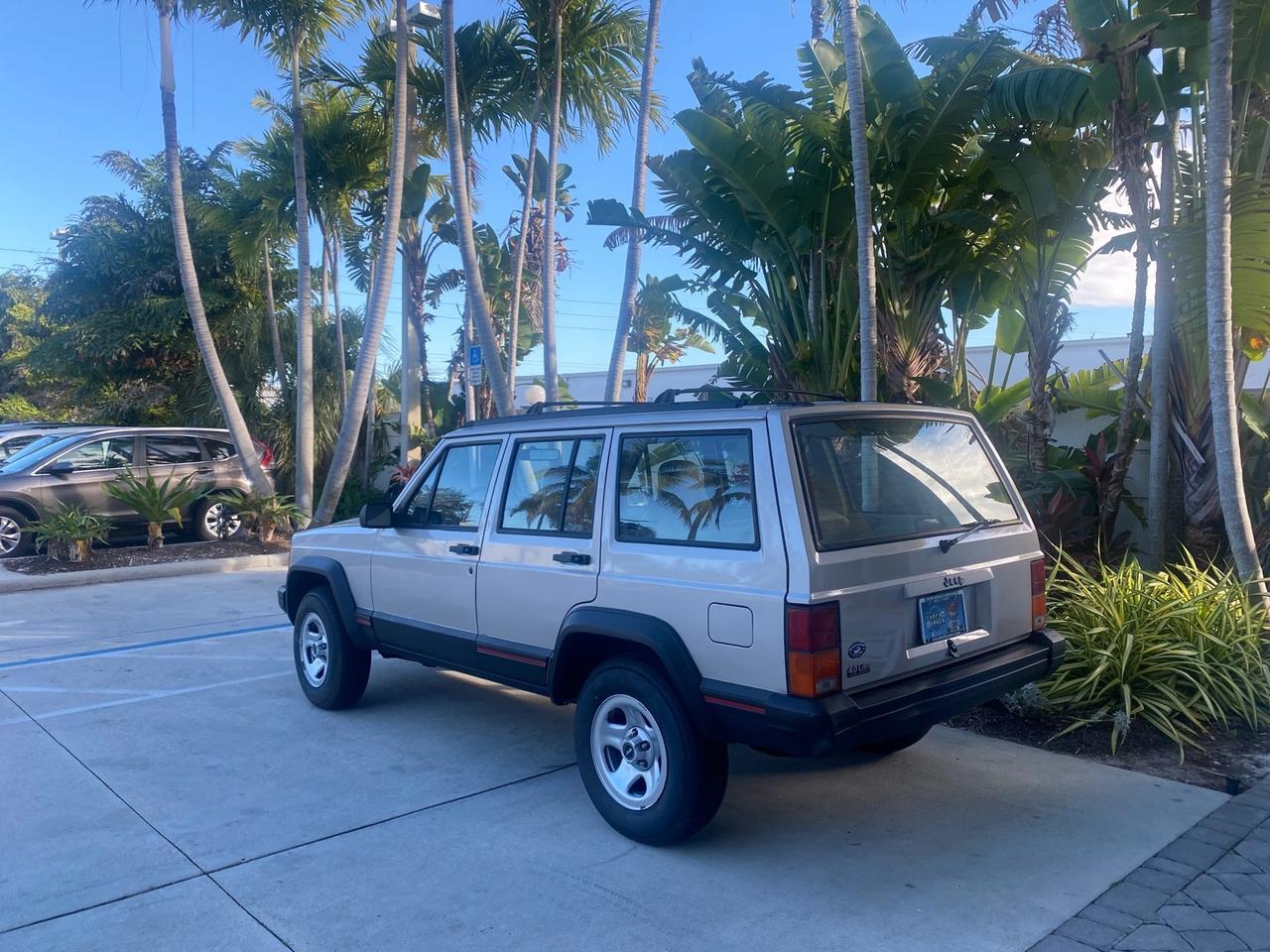 1996 Jeep Cherokee Sport FL LOW MILES 77,388 4WD 4.0 6 CYL Pompano Beach FL