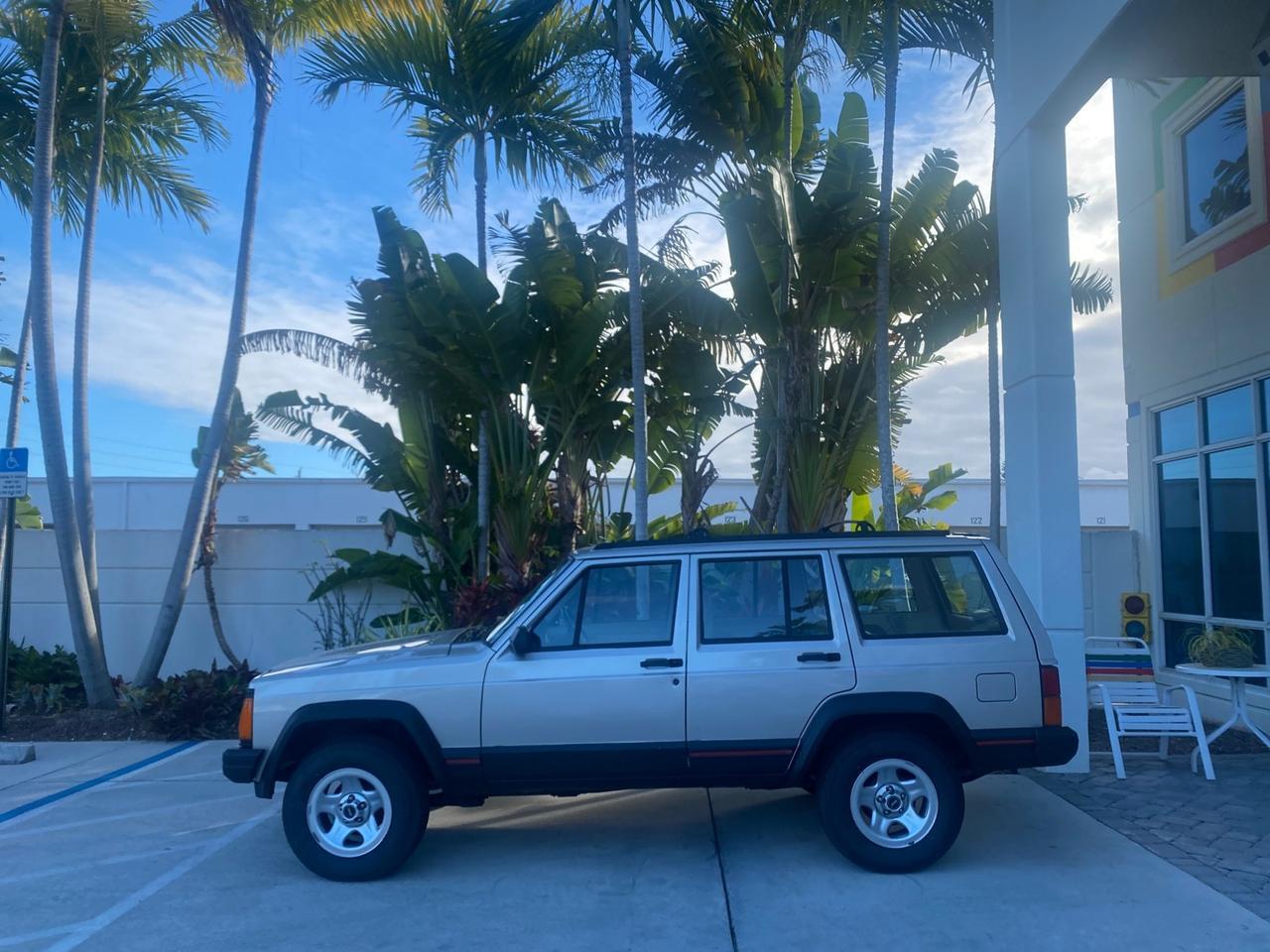 1996 Jeep Cherokee Sport FL LOW MILES 77,388 4WD 4.0 6 CYL Pompano Beach FL