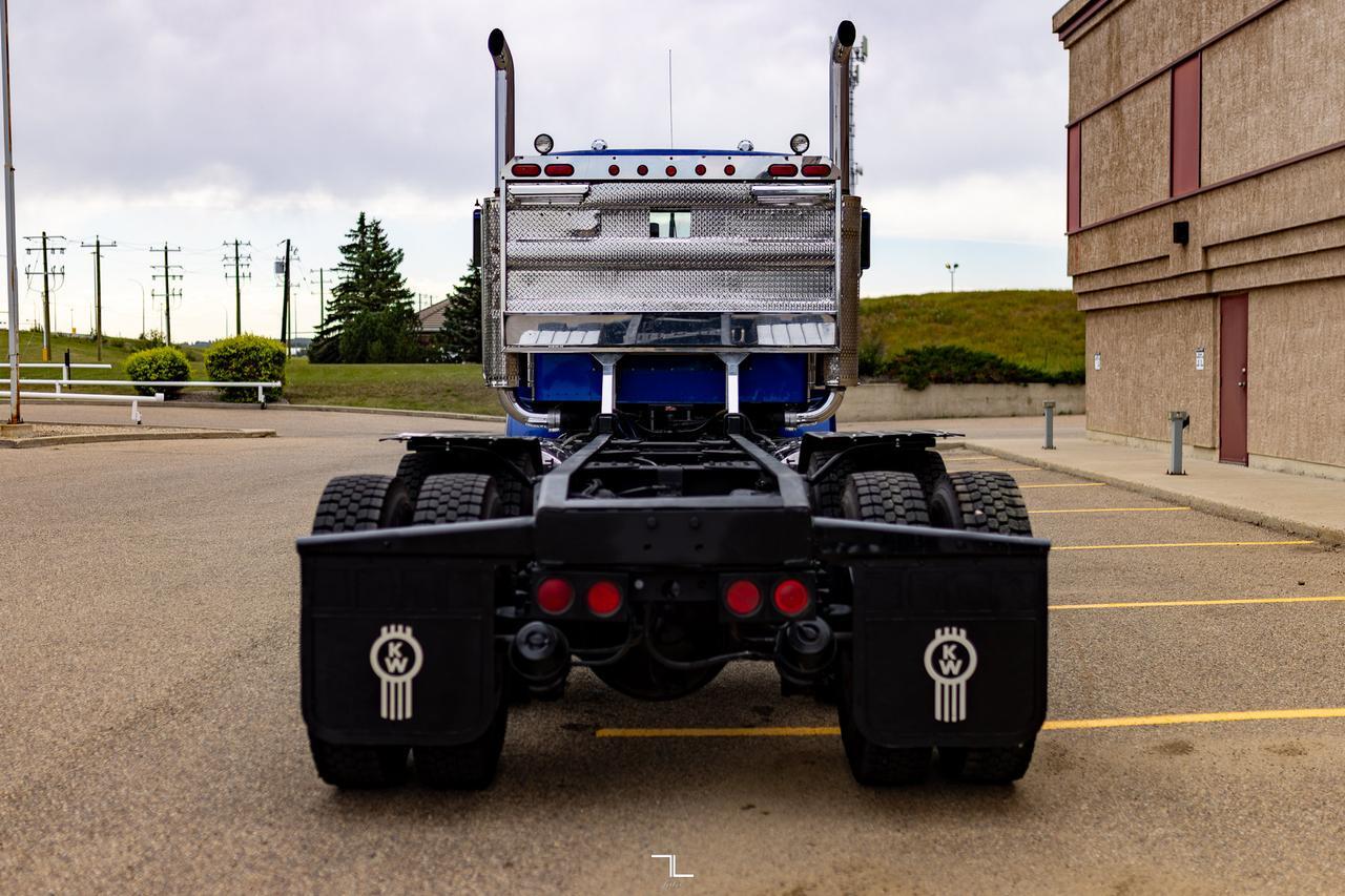 1996 Kenworth T-800B Daycab Cab & Chassis Heavy Spec Red Deer AB
