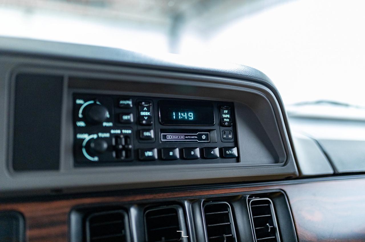 1997 Dodge Ram B3500 Leisure Travel Camper Van Red Deer AB