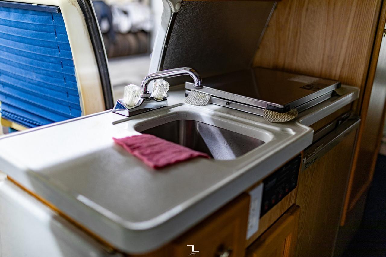 1997 Dodge Ram B3500 Leisure Travel Camper Van Red Deer AB