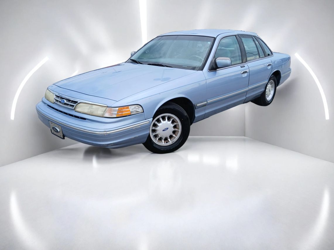 1997 Ford Crown Victoria LX Sedan 4D