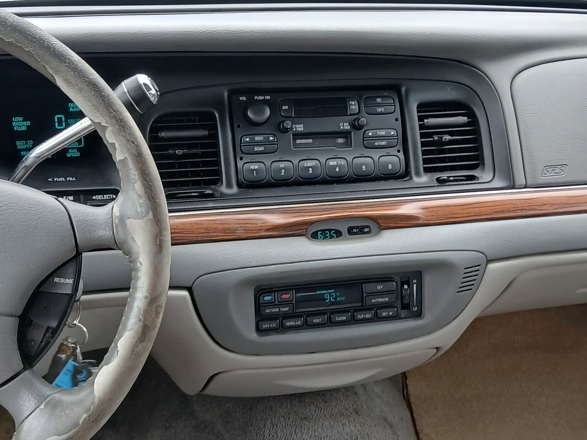 1997 Ford Crown Victoria LX Sedan 4D Maitland FL