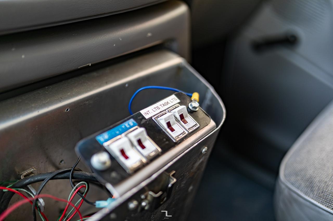 1997 Ford E-450 Cube Van Powerstroke Diesel Red Deer AB