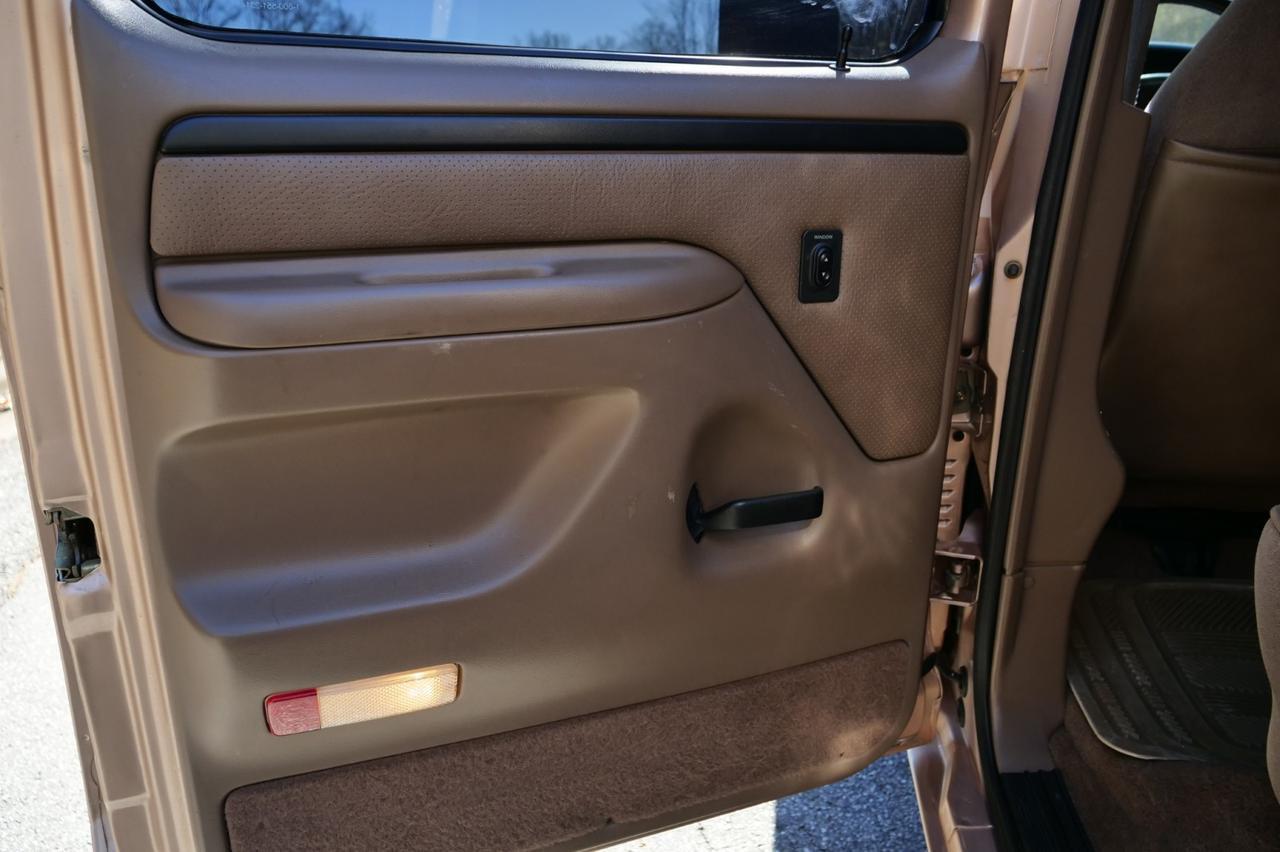 1997 Ford F-350 XLT / DRW / Long Bed / Dual Fuel Tanks! Lincolnton NC