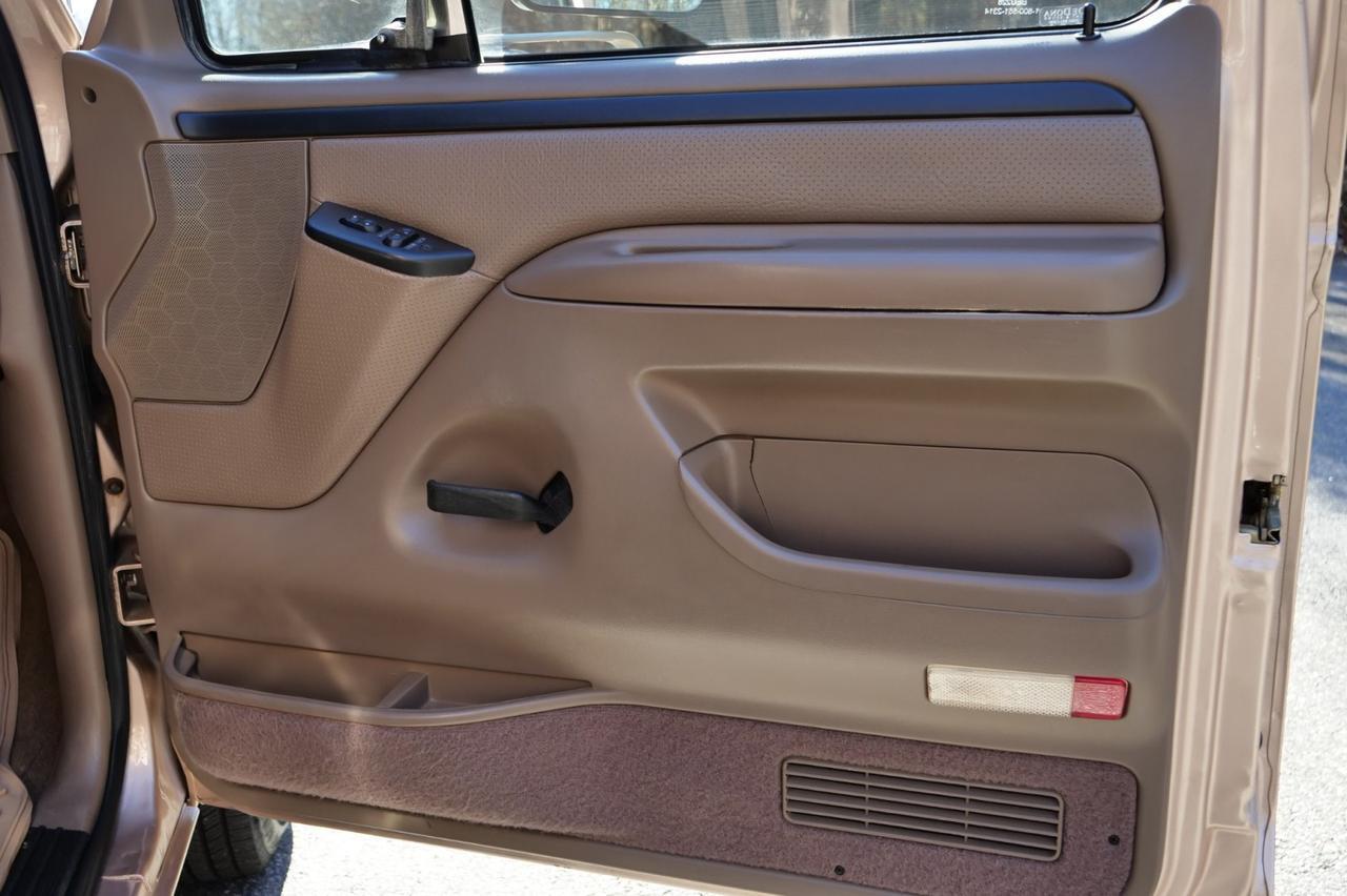 1997 Ford F-350 XLT / DRW / Long Bed / Dual Fuel Tanks! Lincolnton NC