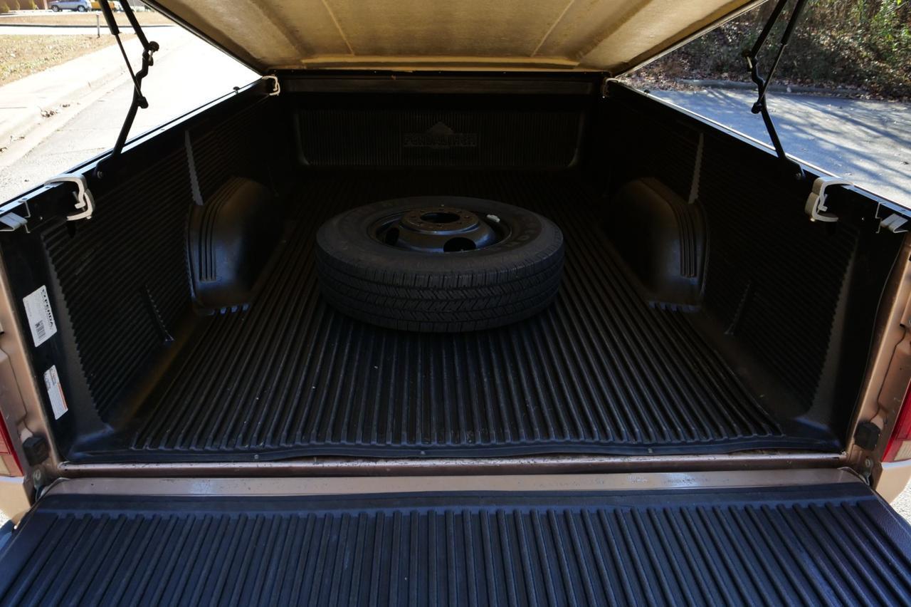 1997 Ford F-350 XLT / DRW / Long Bed / Dual Fuel Tanks! Lincolnton NC