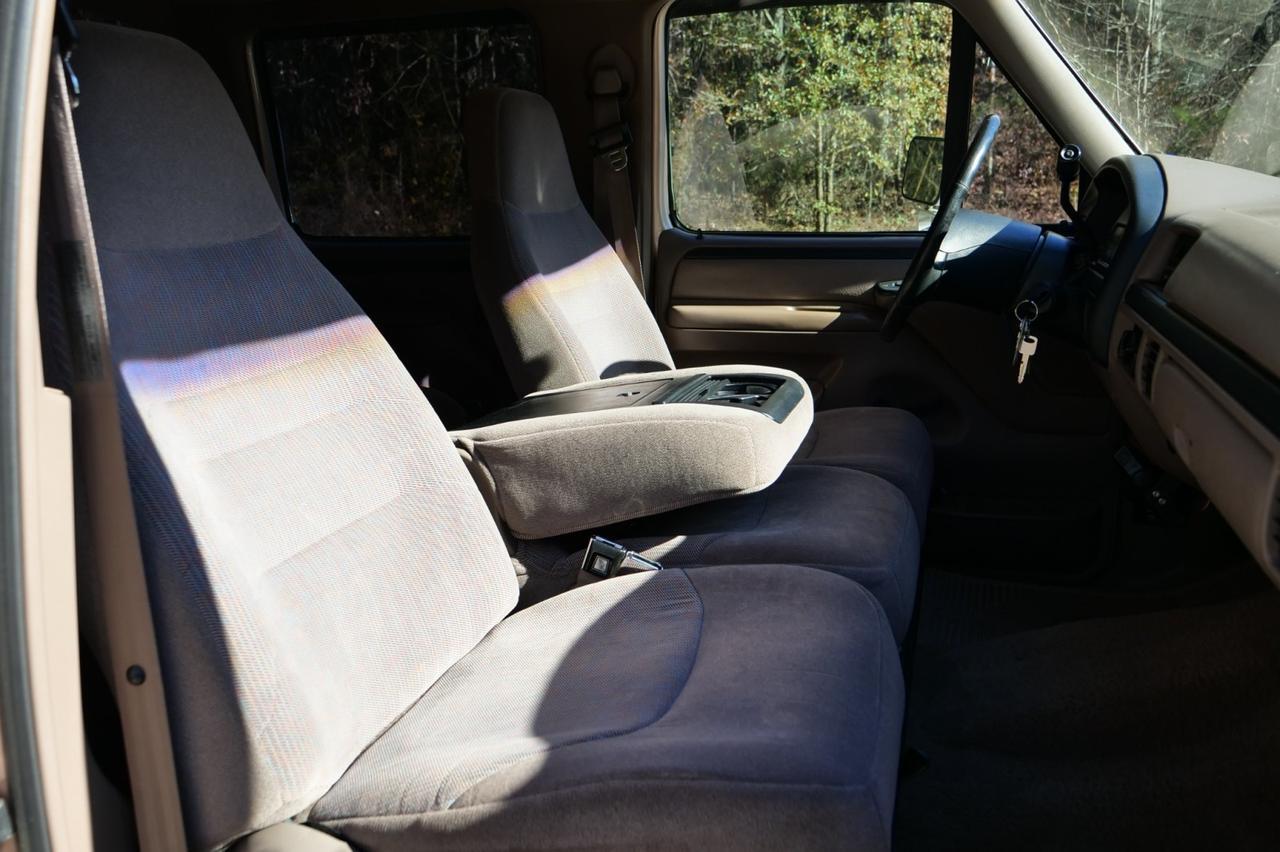 1997 Ford F-350 XLT / DRW / Long Bed / Dual Fuel Tanks! Lincolnton NC