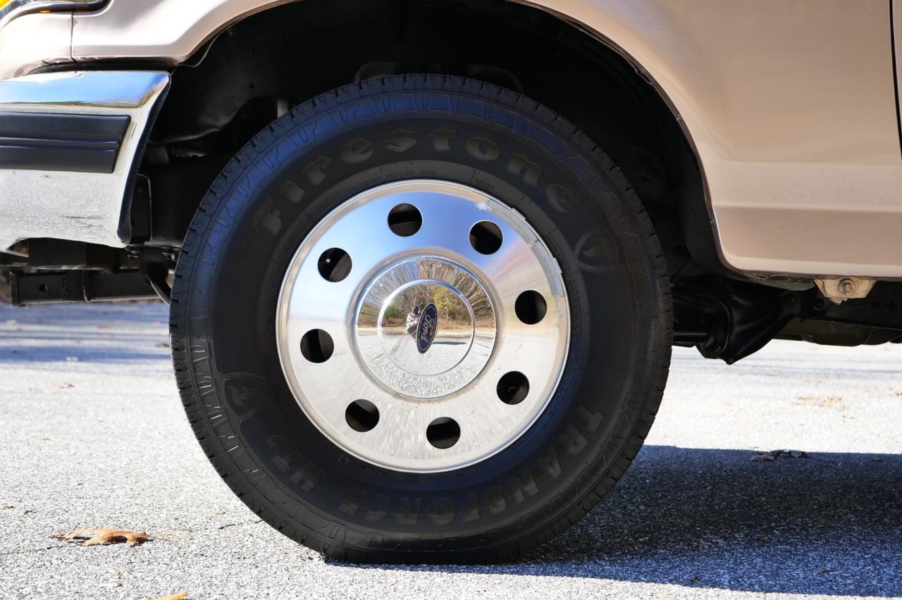 1997 Ford F-350 XLT / DRW / Long Bed / Dual Fuel Tanks! Lincolnton NC