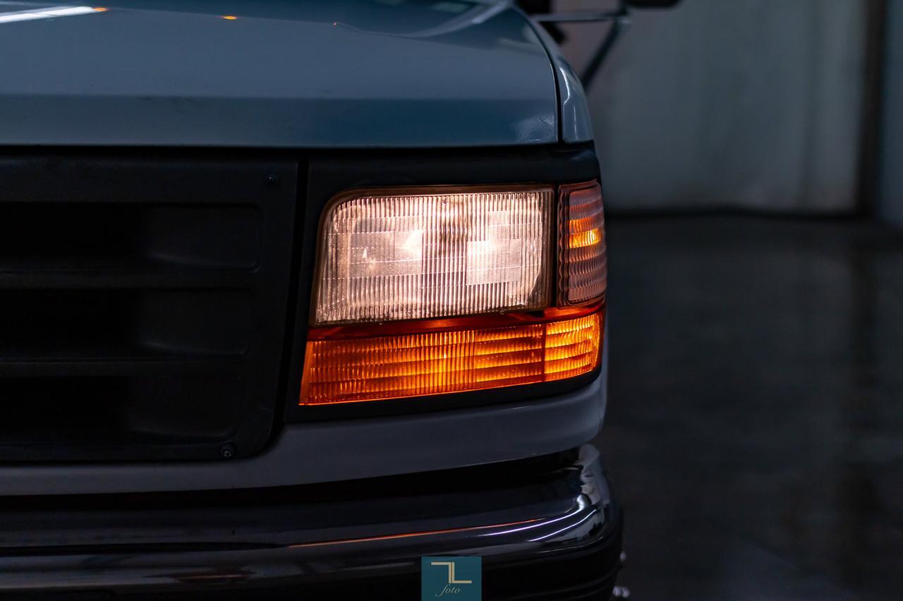 1997 Ford F-450 4x2 Reg Cab XLT Dump Box 7.3L Powerstroke Diesel Red Deer AB