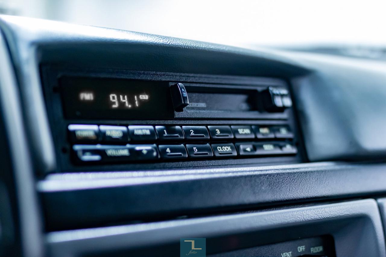 1997 Ford F-450 4x2 Reg Cab XLT Dump Box 7.3L Powerstroke Diesel Red Deer AB