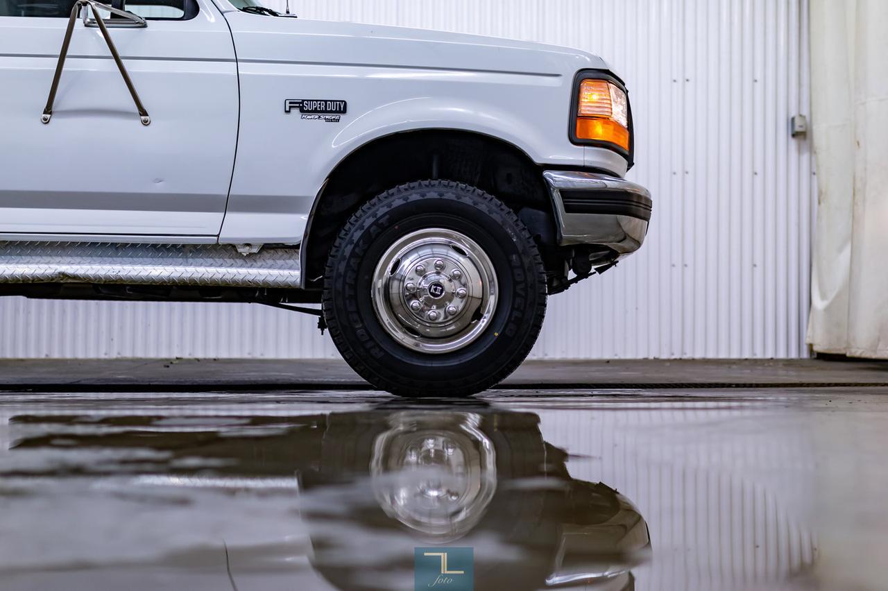 1997 Ford F-450 4x2 Reg Cab XLT Dump Box 7.3L Powerstroke Diesel Red Deer AB