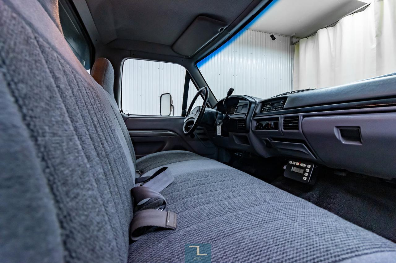 1997 Ford F-450 4x2 Reg Cab XLT Dump Box 7.3L Powerstroke Diesel Red Deer AB