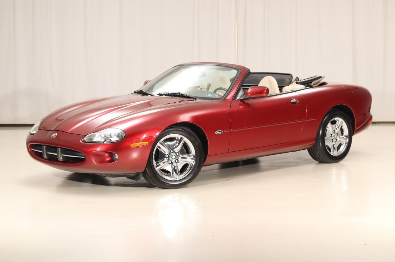 1997 Jaguar XK8 Convertible V8