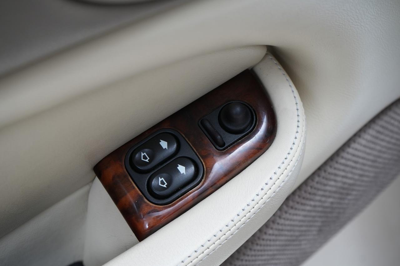 1997 Jaguar XK8 Convertible V8 West Chester PA