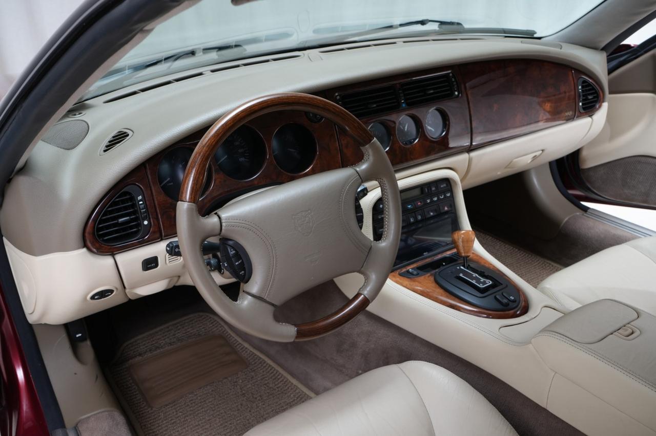 1997 Jaguar XK8 Convertible V8 West Chester PA