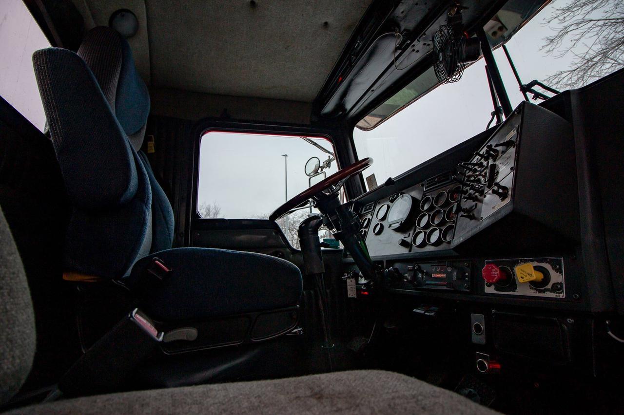 1997 Kenworth T-800 T/A Dump Truck CAT Diesel Red Deer AB