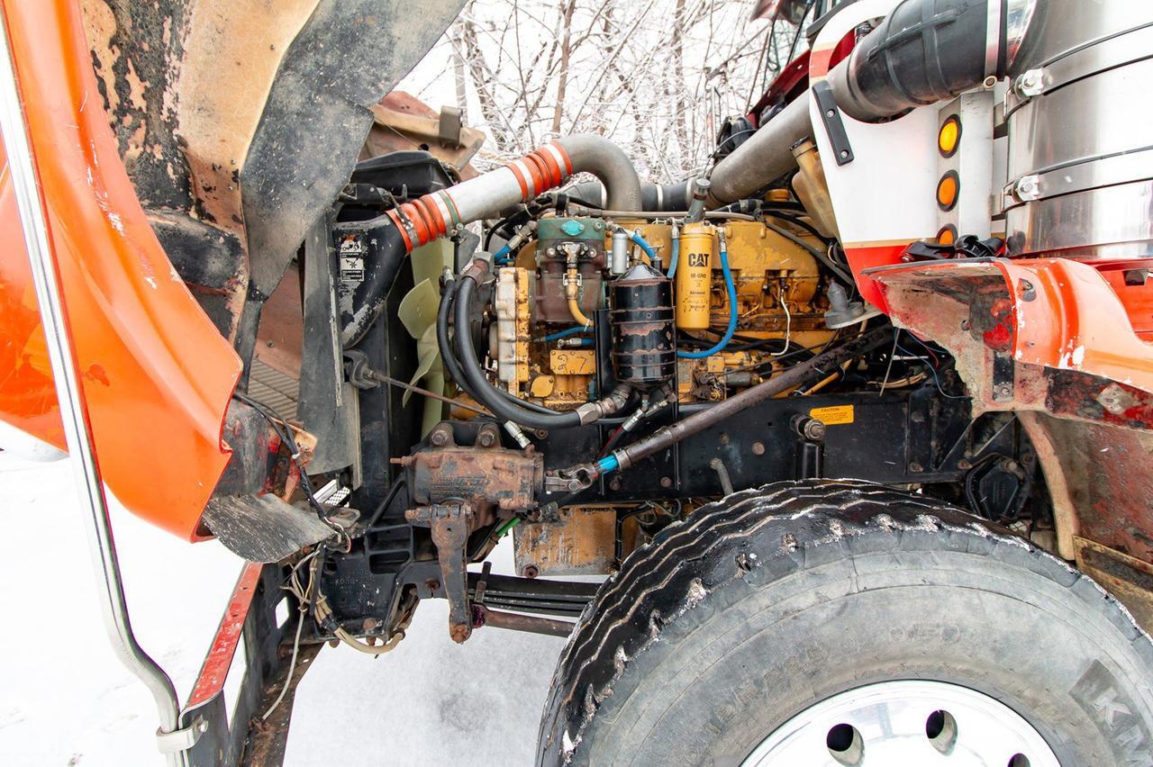1997 Kenworth T-800 T/A Dump Truck CAT Diesel Red Deer AB